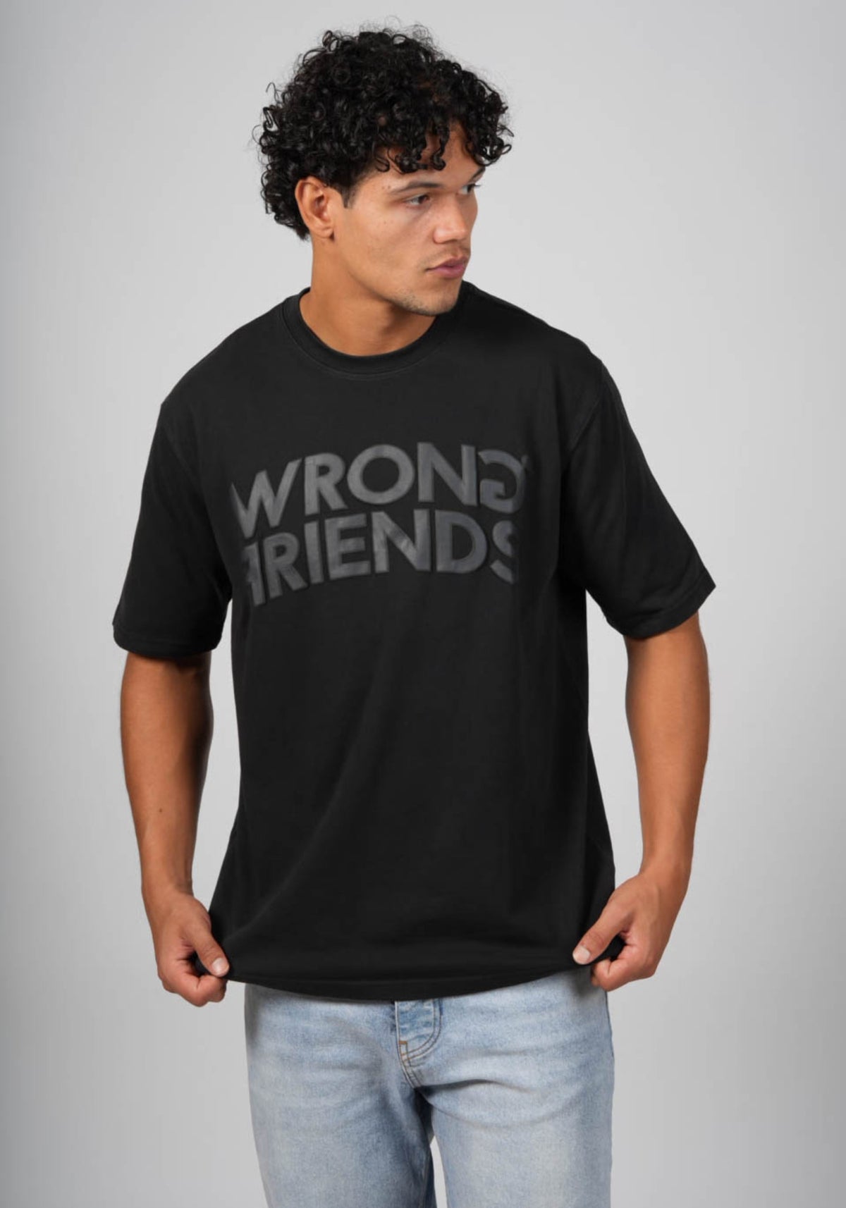WRONG FRIENDS PORI T-SHIRT T-SHIRTS BLACK