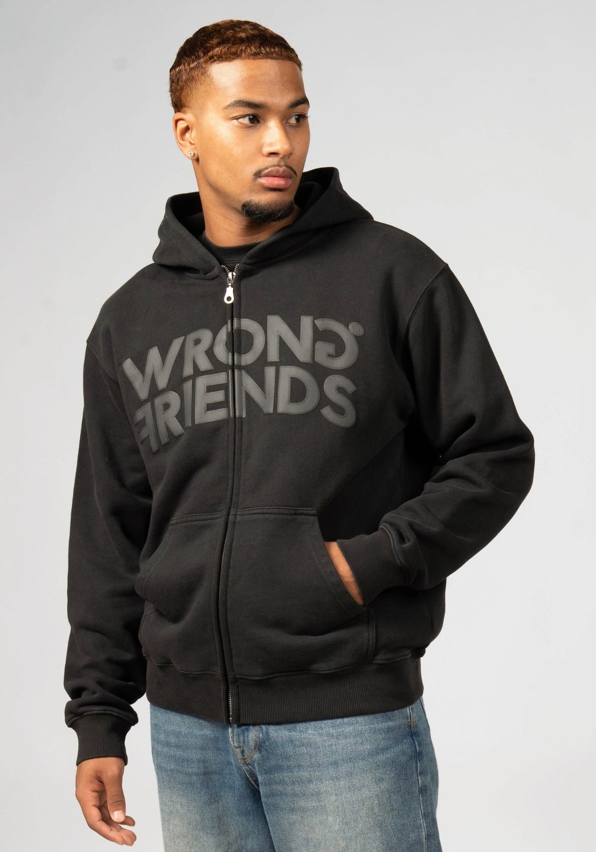 WRONG FRIENDS PORI ZIPPED HOODIE HOODIES BLACK