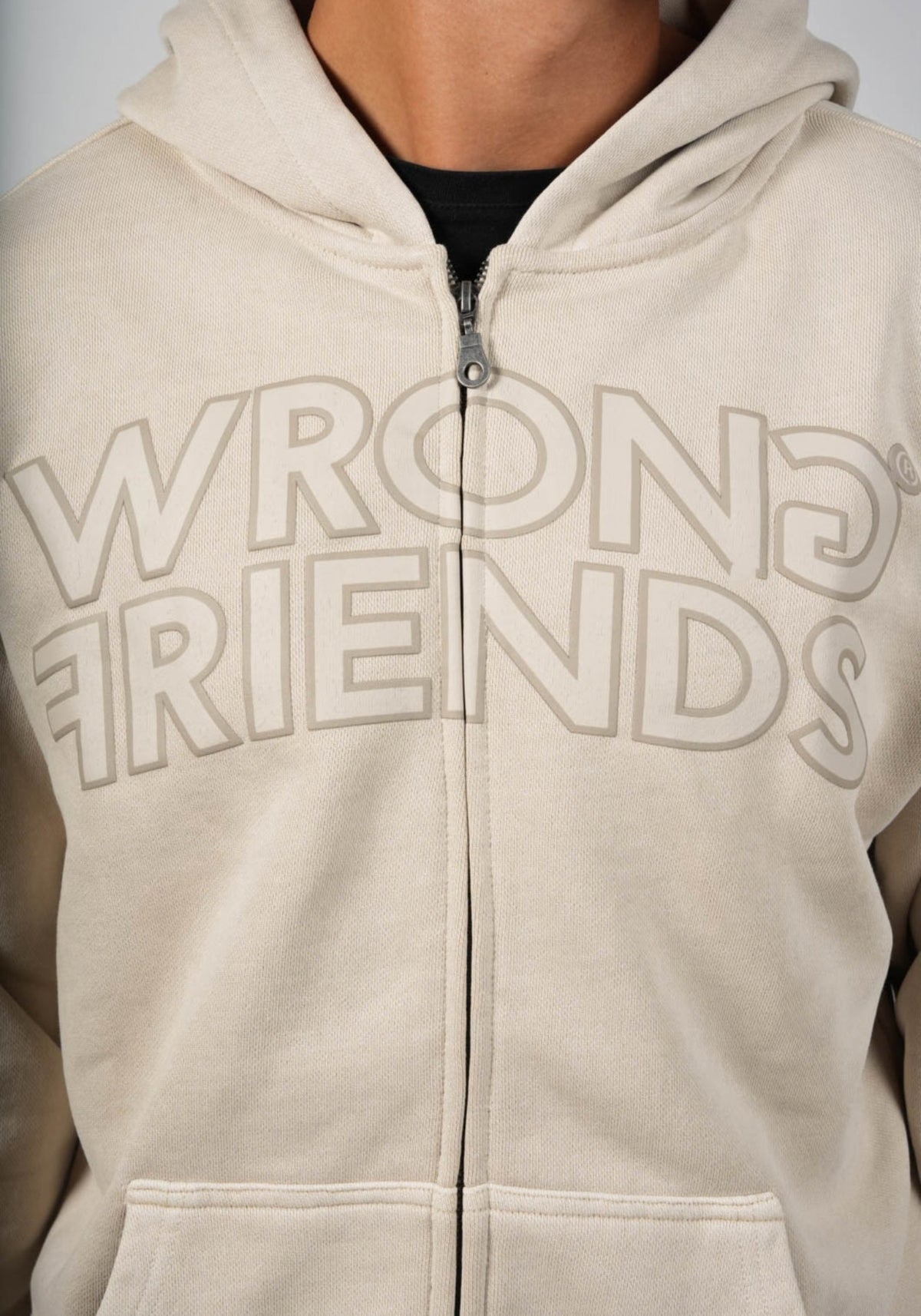 WRONG FRIENDS PORI ZIPPED HOODIE HOODIES SAND